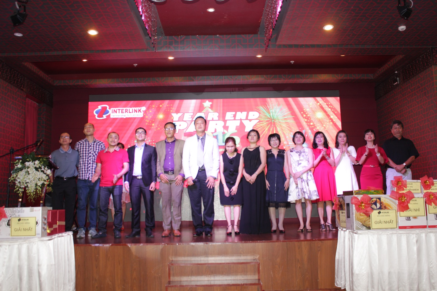 tiec tat nien 2016 -4