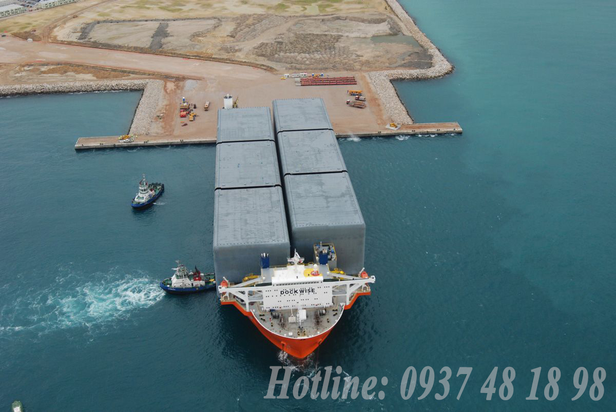 hàng hóa siêu trường