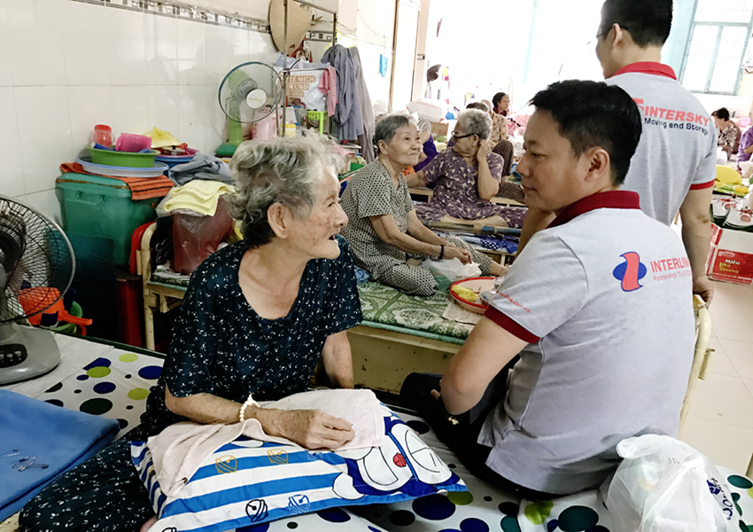 từ thiện chùa Lâm Quang