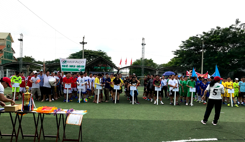 khai mạc trận đấu