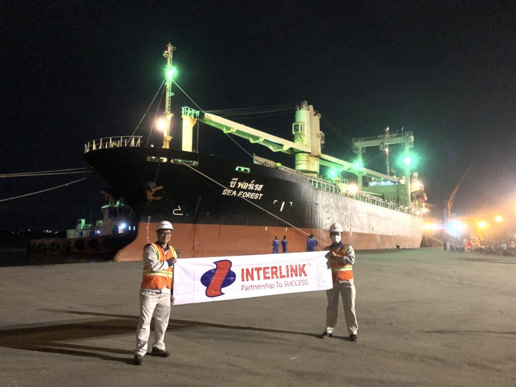 interlink-van-chuyen-thep-tam-tu-han-quoc-ve-viet-nam