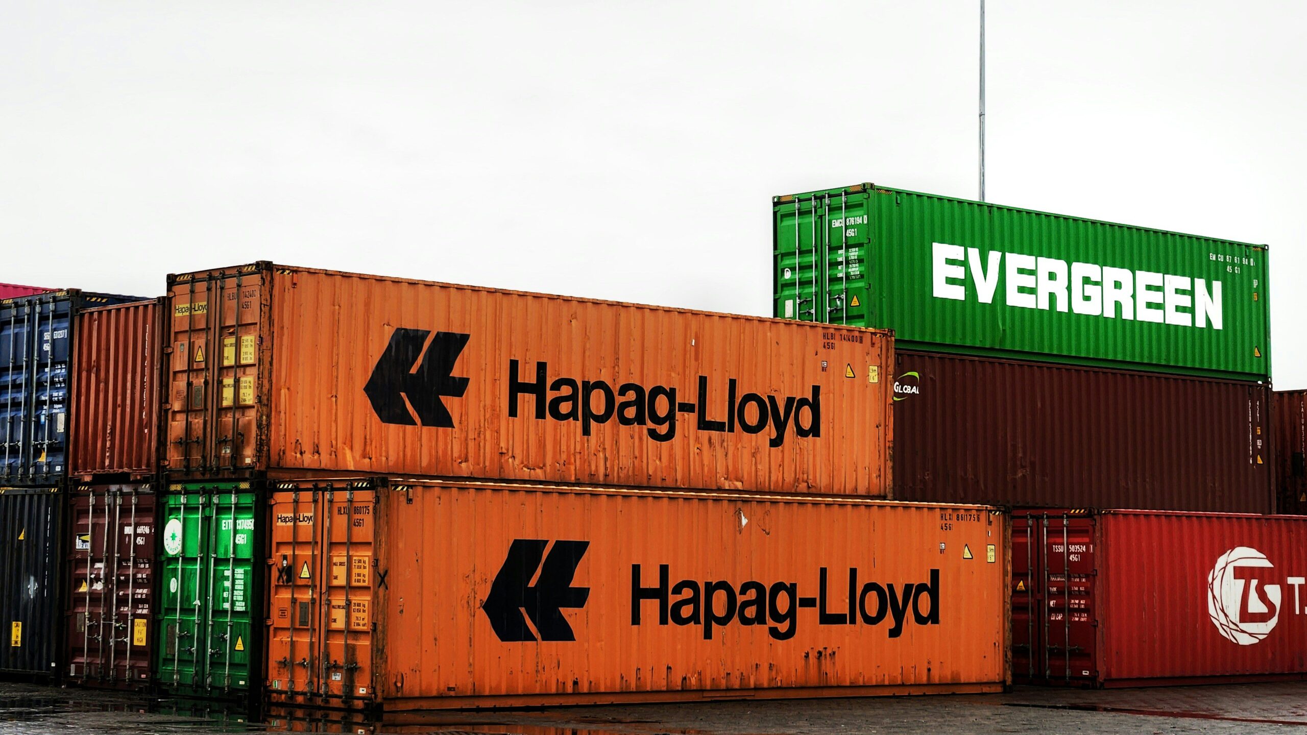 doi-tau-thong-minh-cua-hapag-lloyd