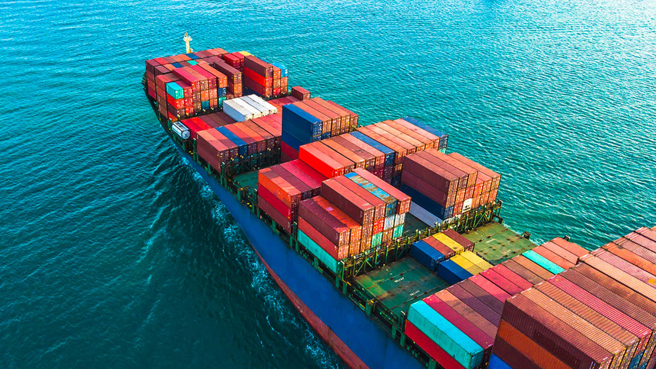 Vai trò của các hãng tàu trong thương mại toàn cầu - Interlink